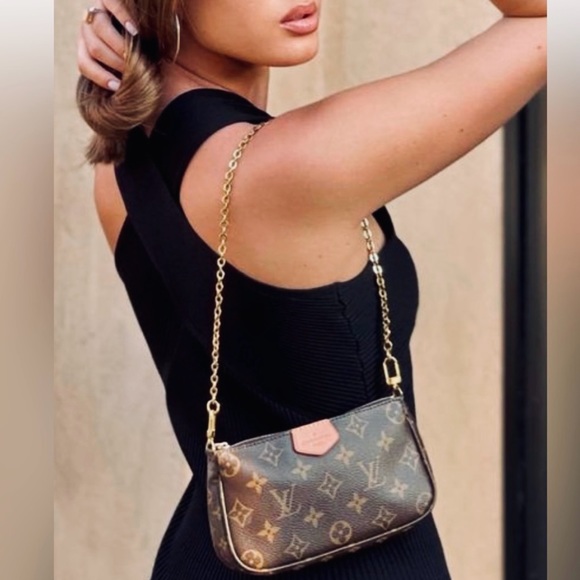 💯% Authentic Louis Vuitton Pochette✨ - Picture 3 of 16